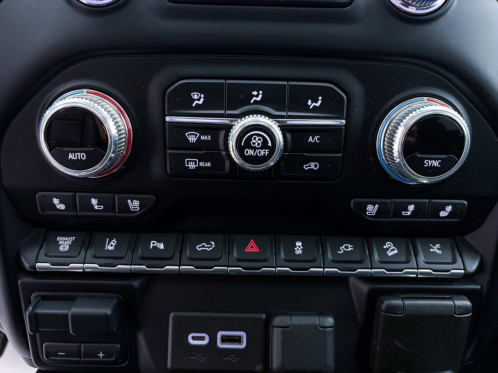 Used 2022 GMC Sierra 3500 Denali w/ Denali Ultimate Package image 41