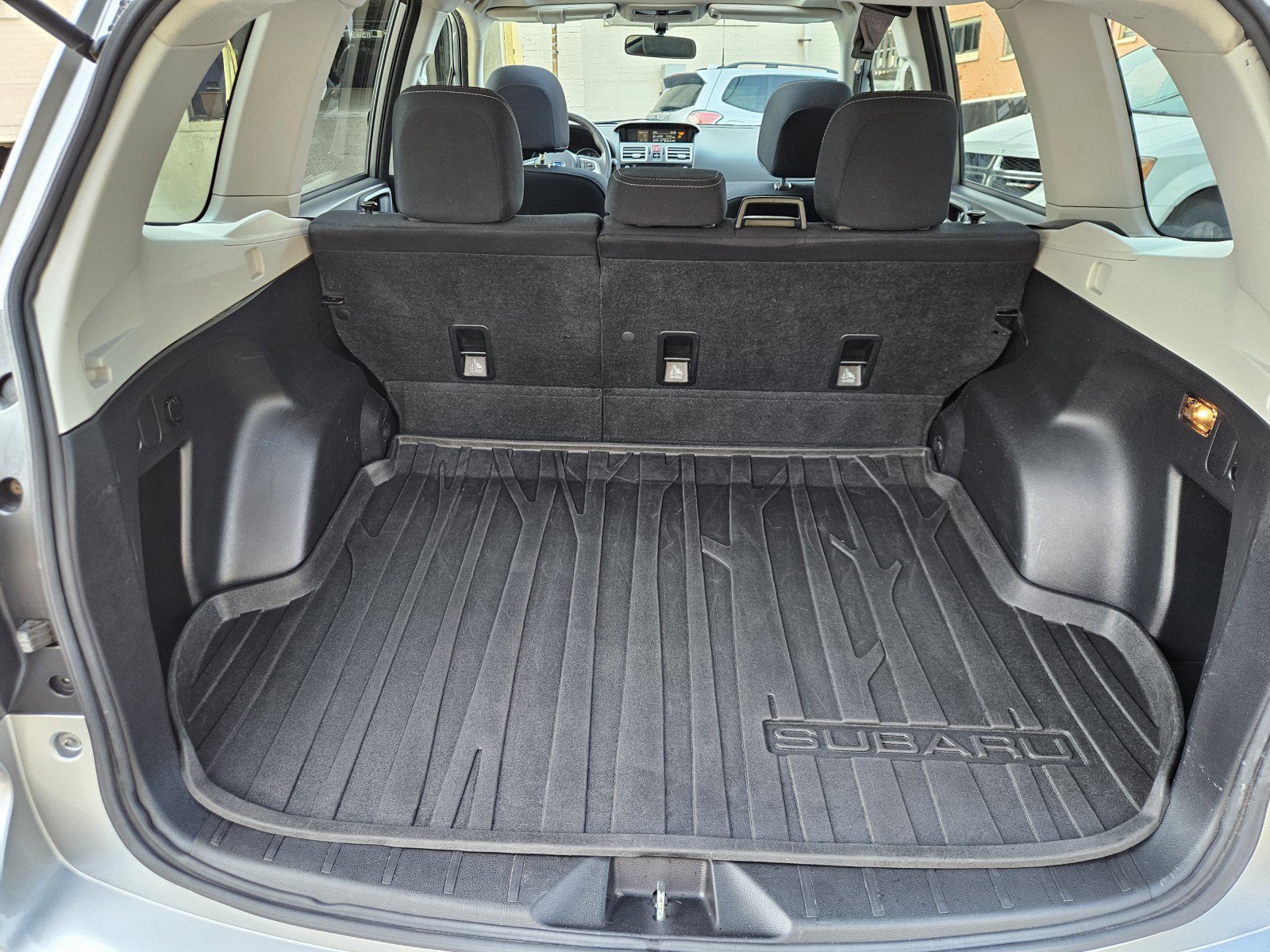 Used 2018 Subaru Forester 2.5i Premium w/ All-Weather Package AWD/4WD image 6