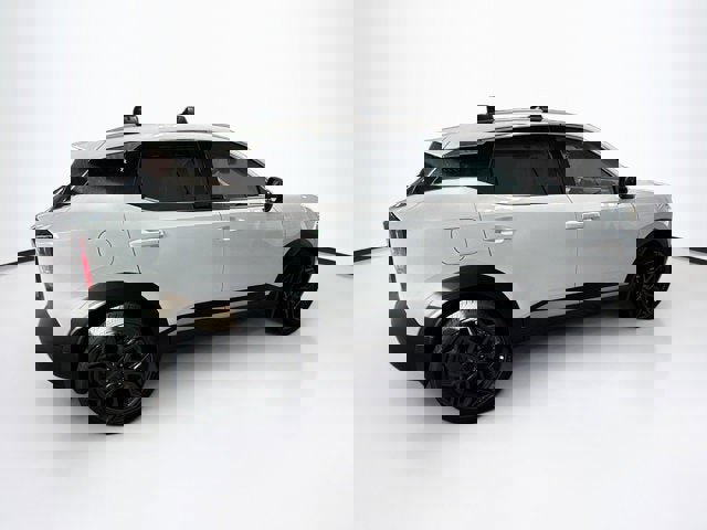 New 2026 Nissan Kicks SR w/ SR Premium Package image 4