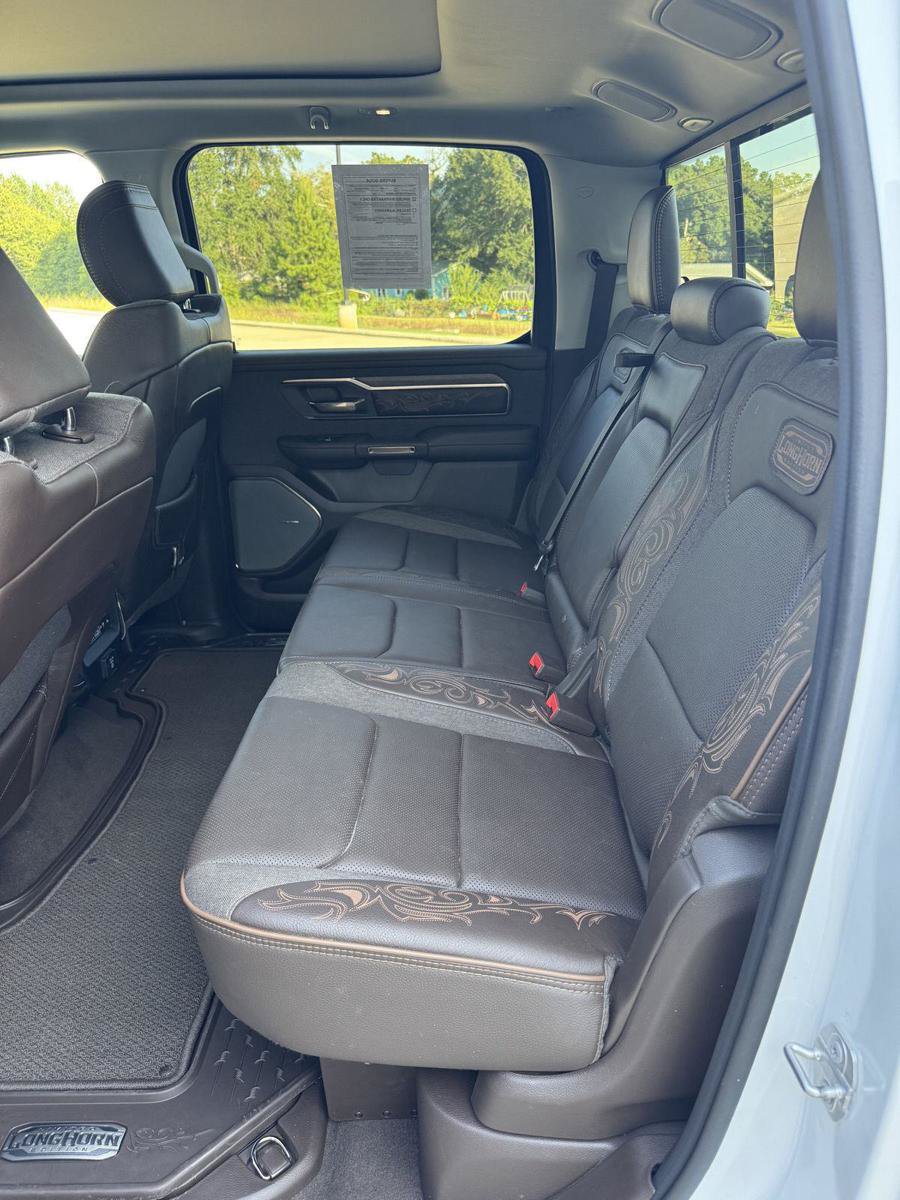 Used 2025 RAM 1500 Limited AWD/4WD image 12