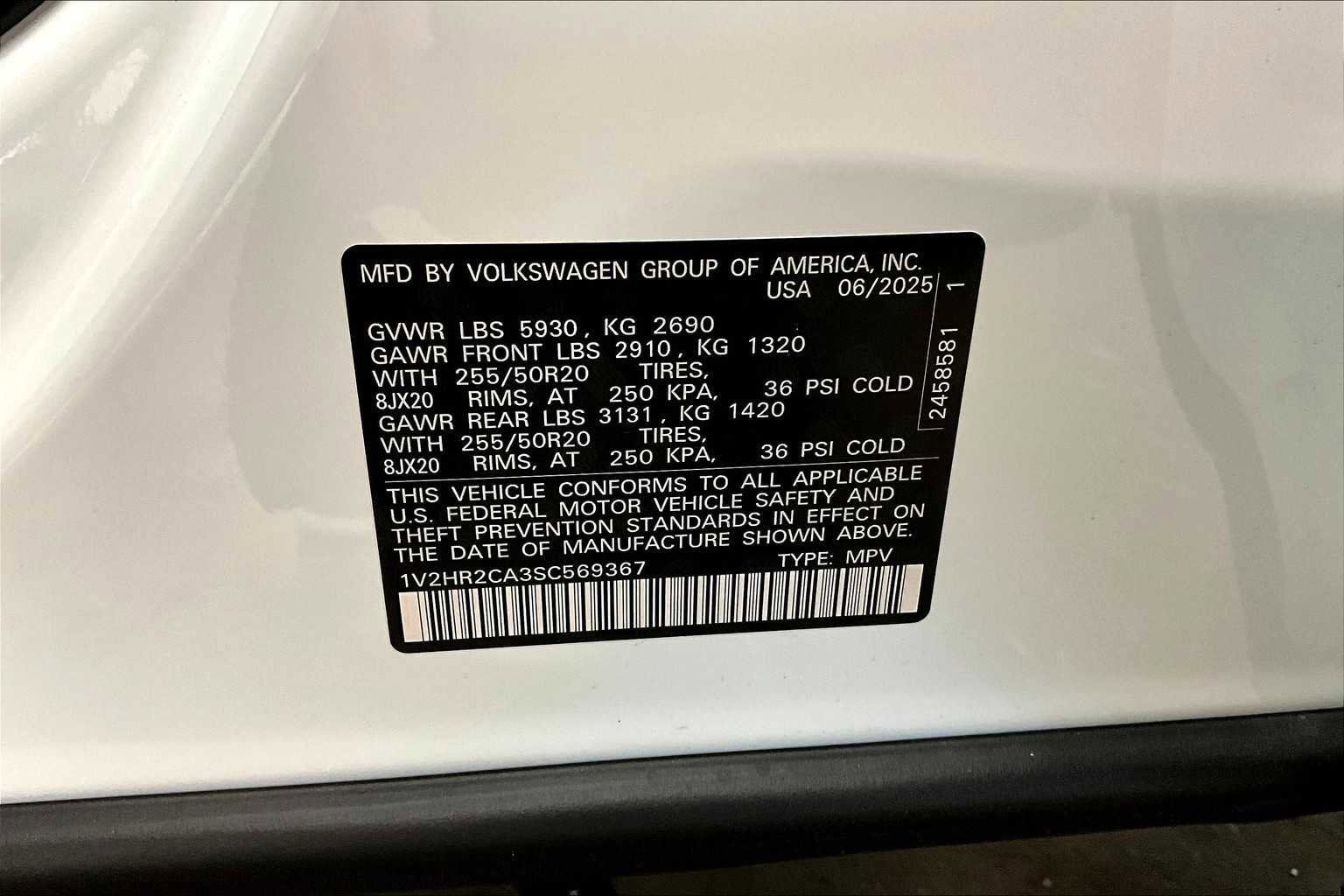 New 2025 Volkswagen Atlas SE image 34