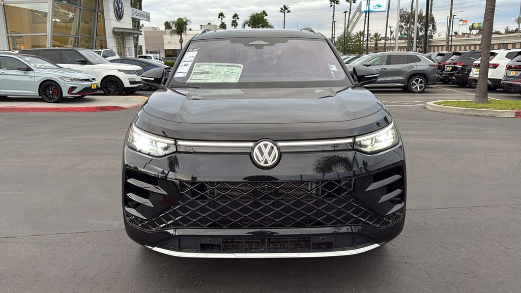New 2026 Volkswagen Tiguan SEL R-Line AWD/4WD image 8