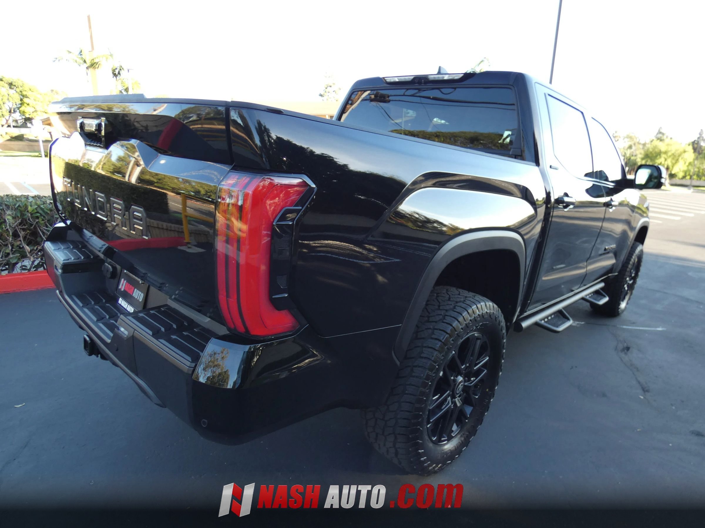 Used 2026 Toyota Tundra Limited AWD/4WD image 8
