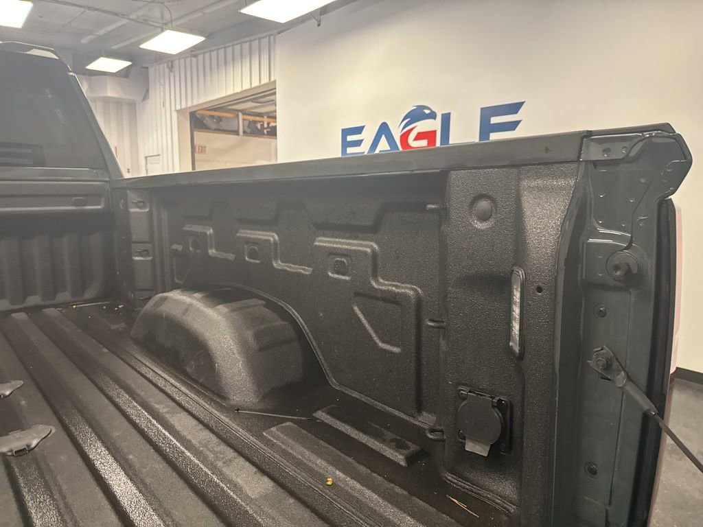 Used 2025 Chevrolet Silverado 2500 LTZ w/ LTZ Premium Package image 32