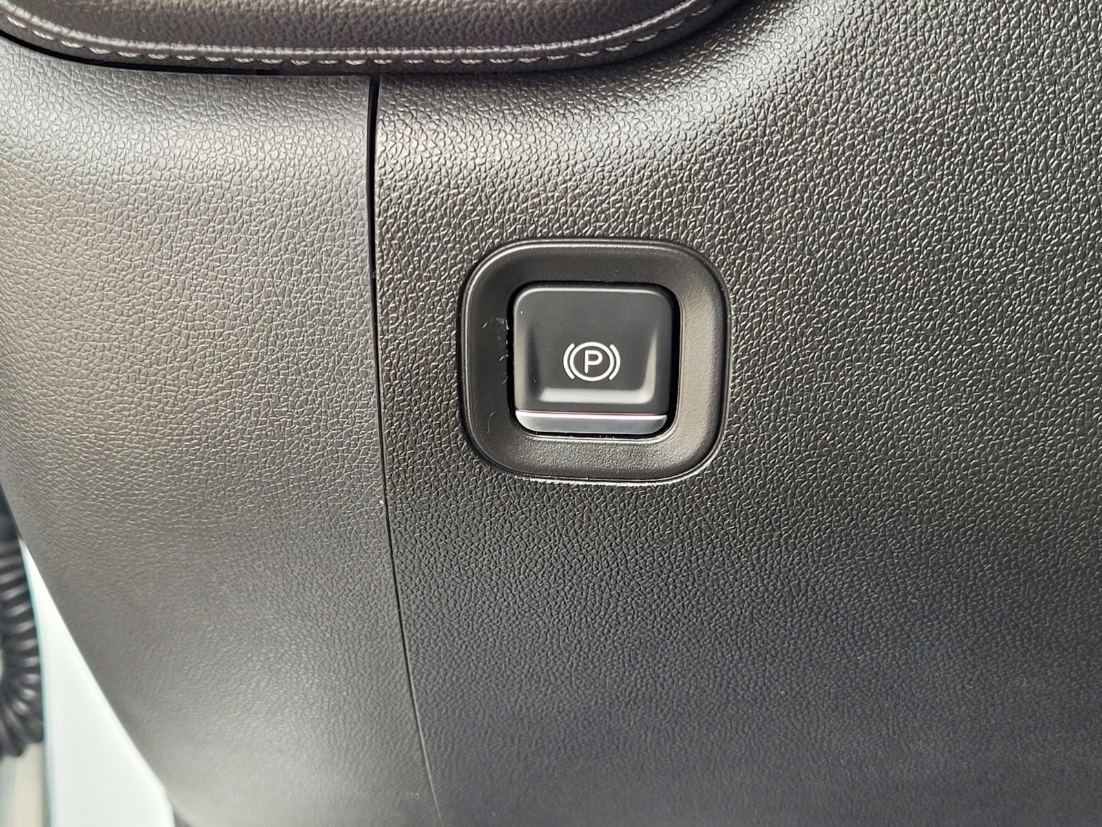 Used 2023 Chevrolet Silverado 2500 LTZ image 26