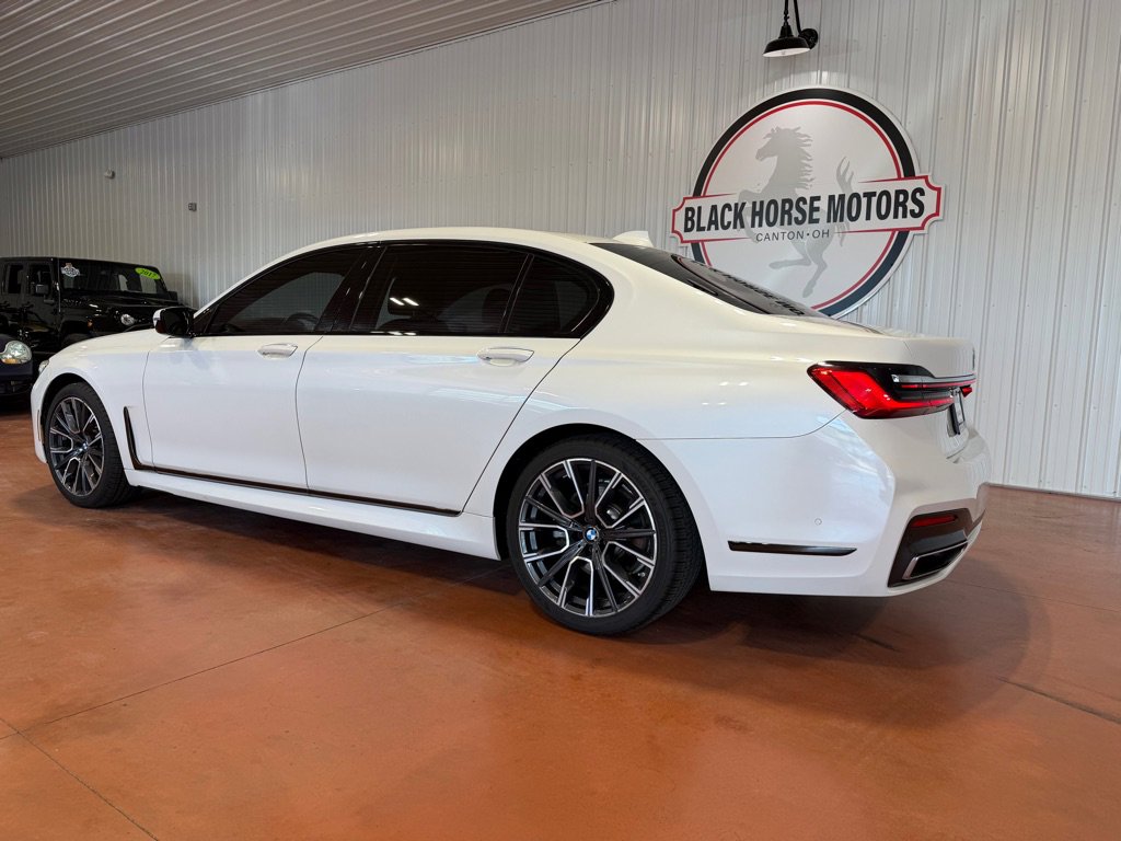 Used 2020 BMW 740i xDrive w/ M Sport Package AWD/4WD image 11