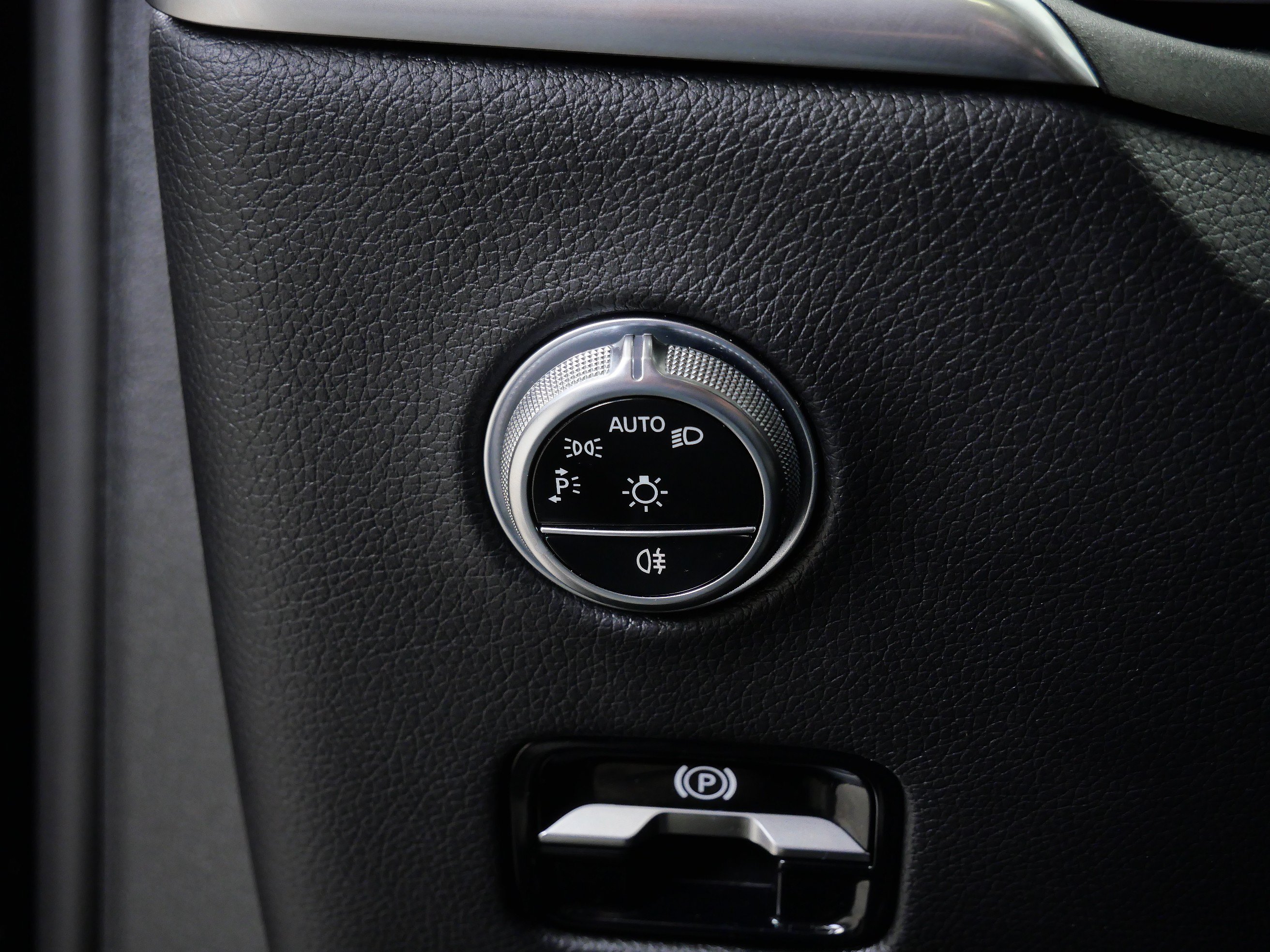 Certified 2023 Mercedes-Benz GLC 300 4MATIC image 29