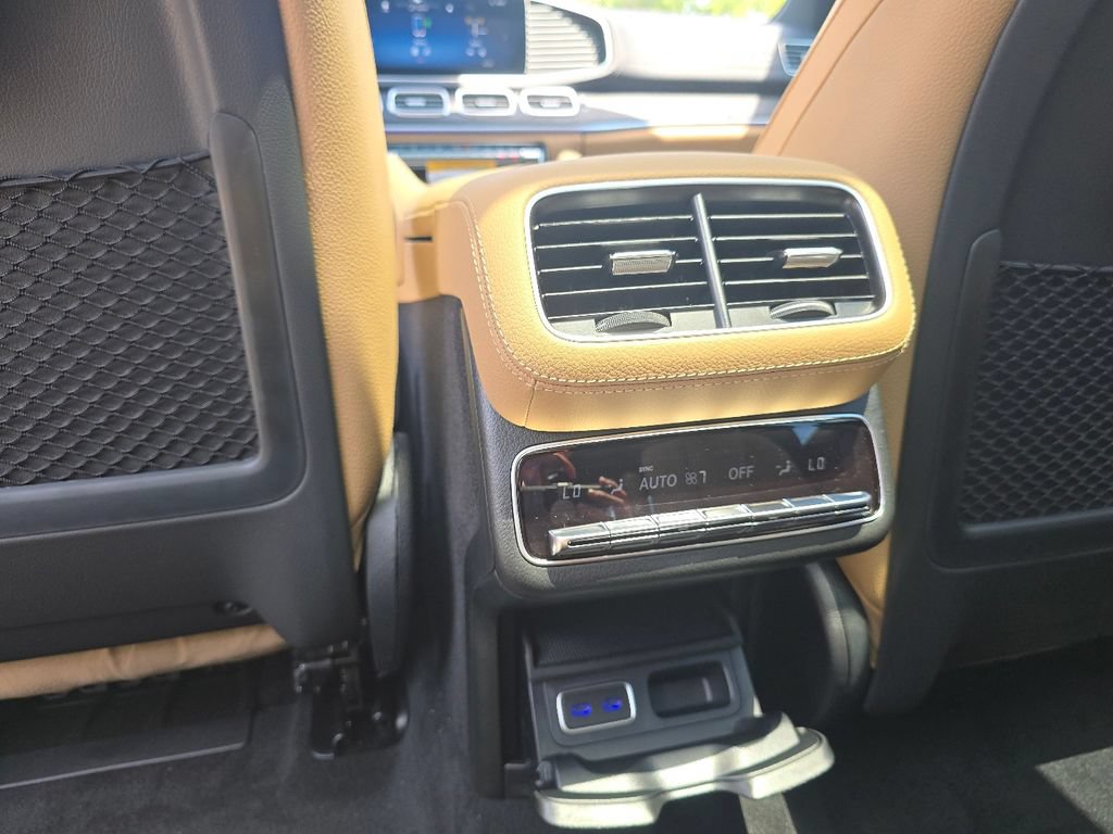 New 2026 Mercedes-Benz GLS 450 4MATIC image 27