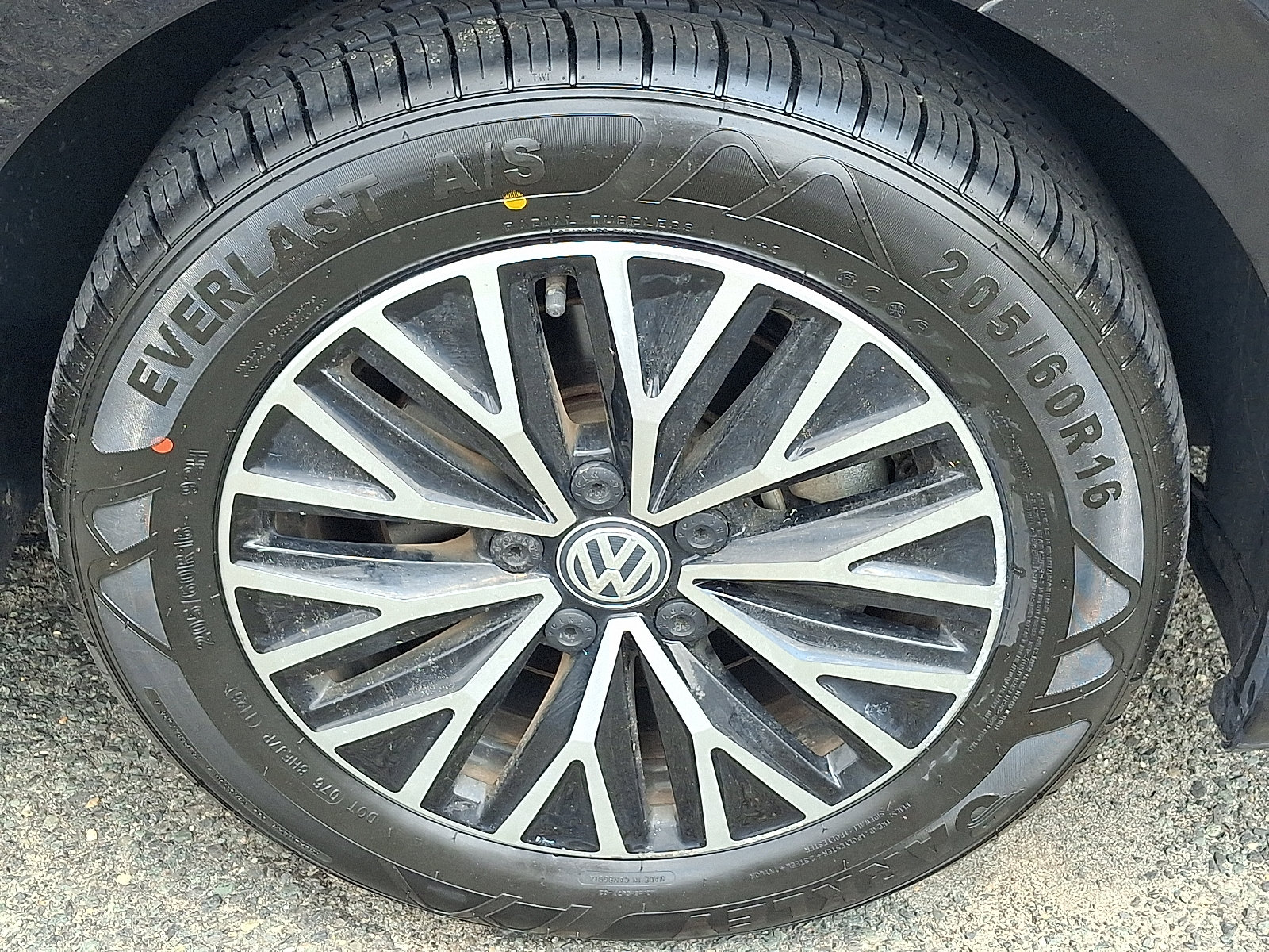 Used 2021 Volkswagen Jetta SE w/ SE Cold Weather Package FWD image 9