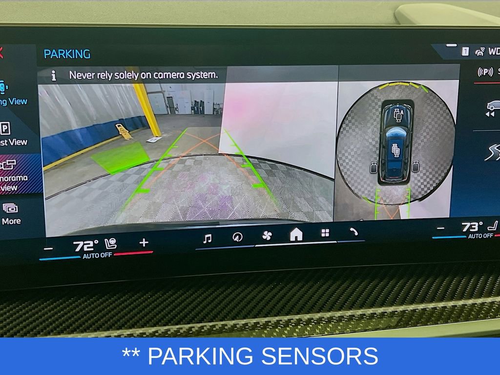 Used 2025 BMW X7 M60i w/ Executive Package image 15