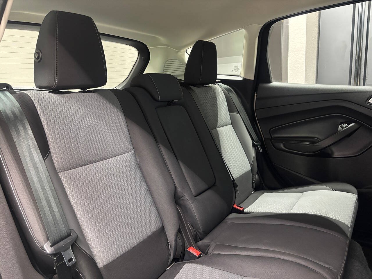 Used 2017 Ford C-MAX SE FWD image 22