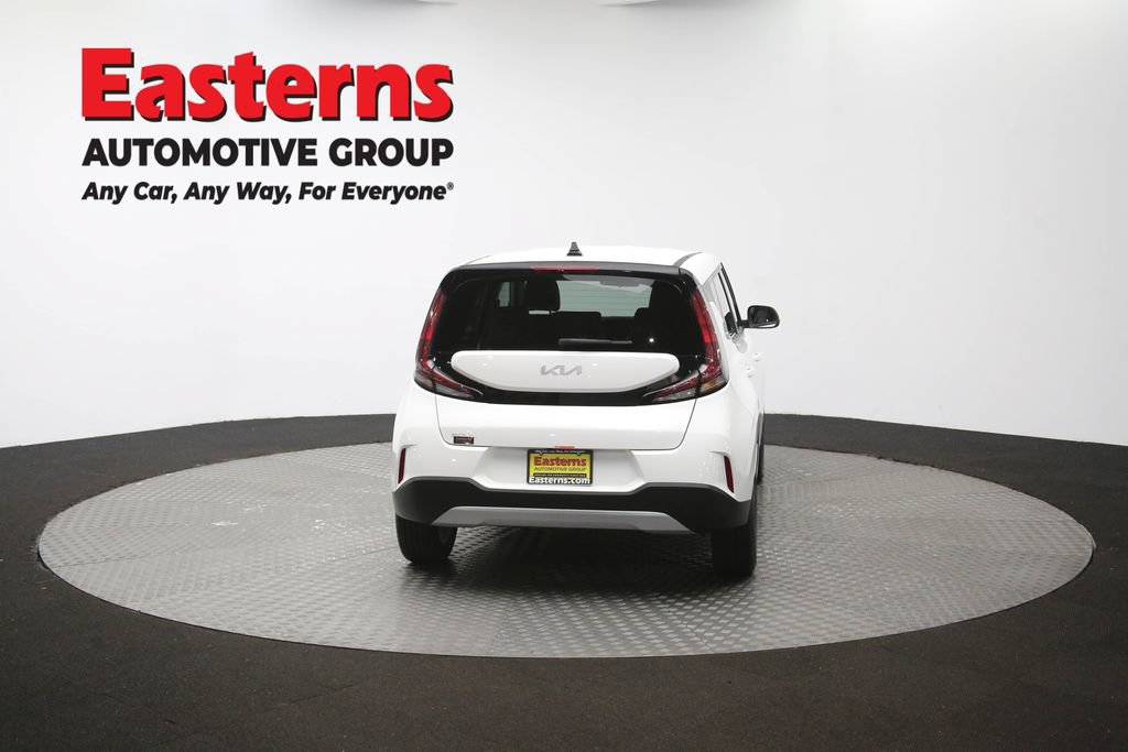 Used 2025 Kia Soul LX FWD image 35