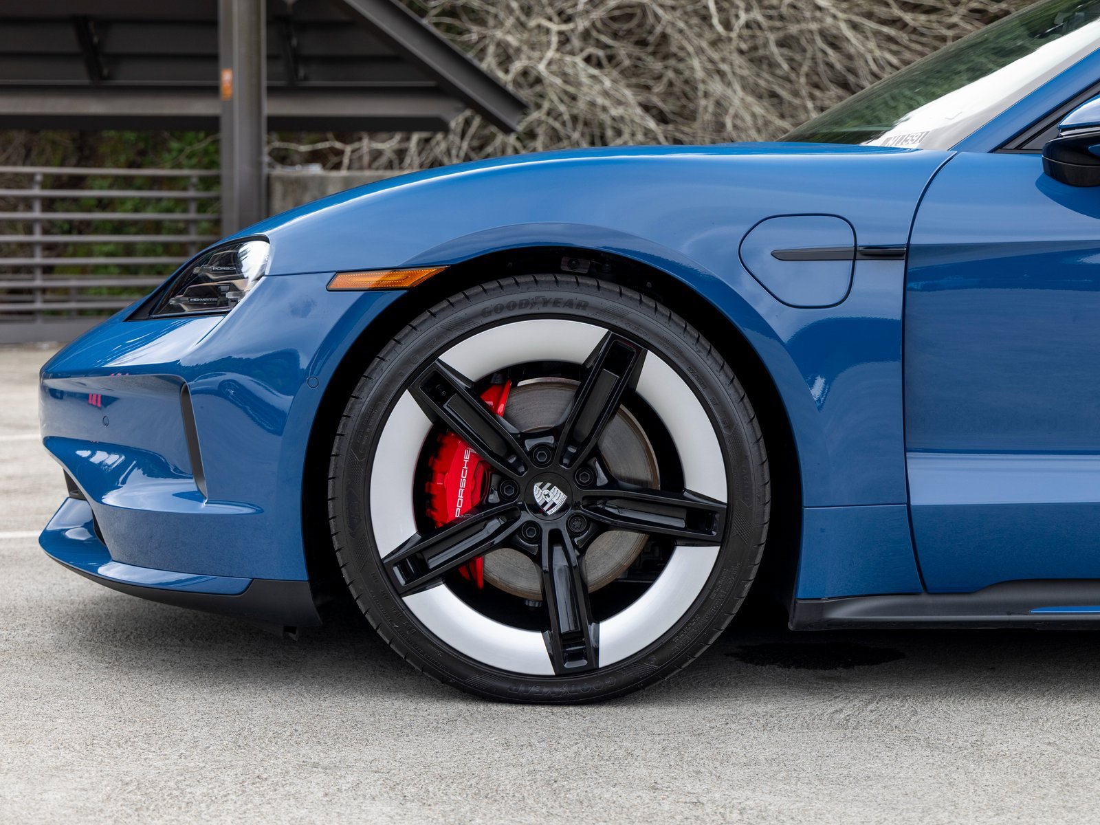 New 2025 Porsche Taycan 4S image 13