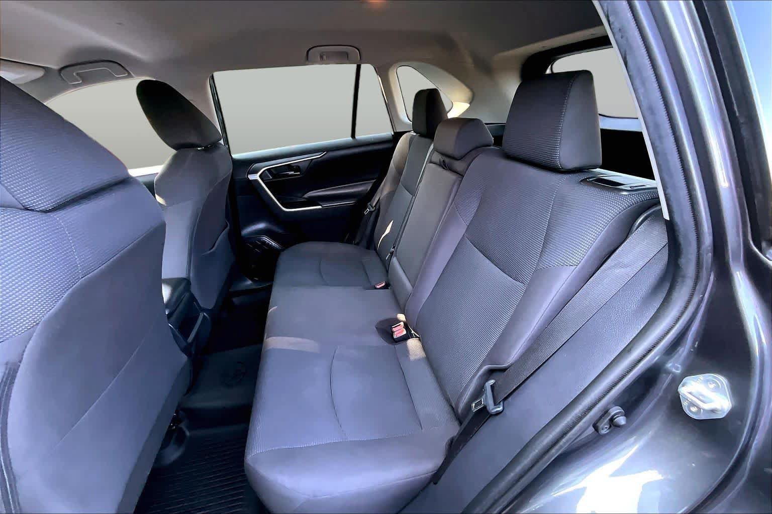 Certified 2020 Toyota RAV4 LE w/ All Weather Liner Package AWD/4WD image 19