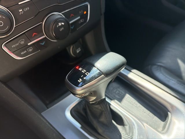 Used 2019 Dodge Charger SXT w/ Leather Interior Group RWD image 34