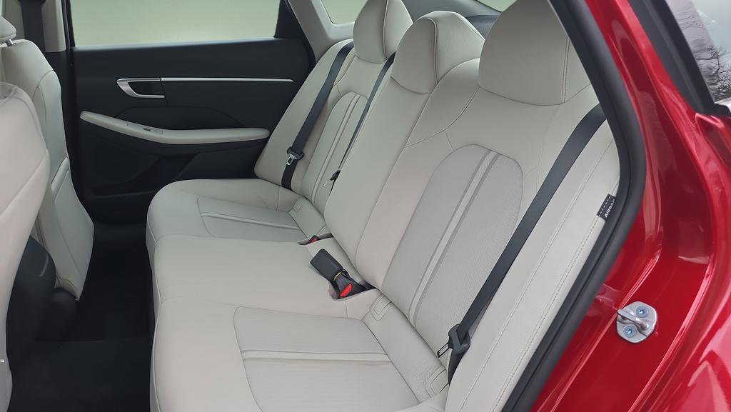 New 2026 Hyundai Sonata SE FWD image 9