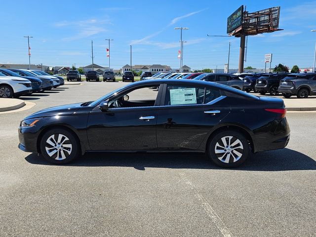Used 2025 Nissan Altima 2.5 S FWD image 4