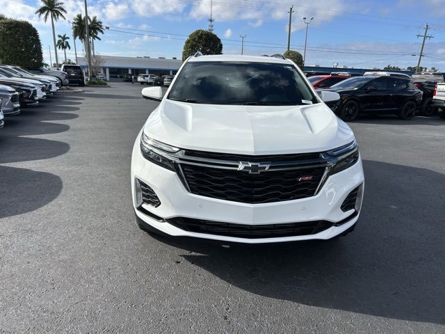 Used 2023 Chevrolet Equinox RS image 2