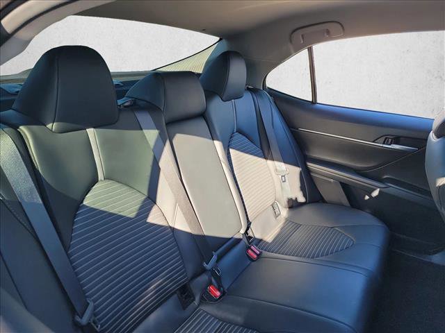 Used 2024 Toyota Camry SE image 16