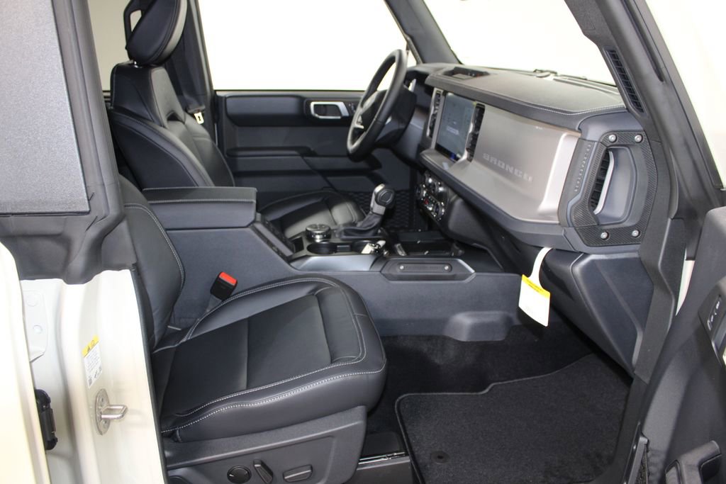 New 2025 Ford Bronco Outer Banks image 28