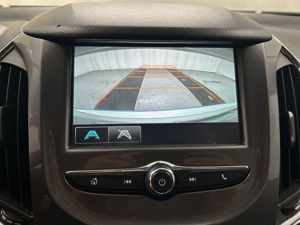 Used 2017 Chevrolet Cruze LT FWD image 15