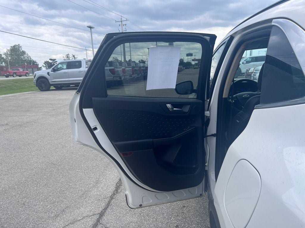 Certified 2020 Ford Escape Titanium FWD image 14