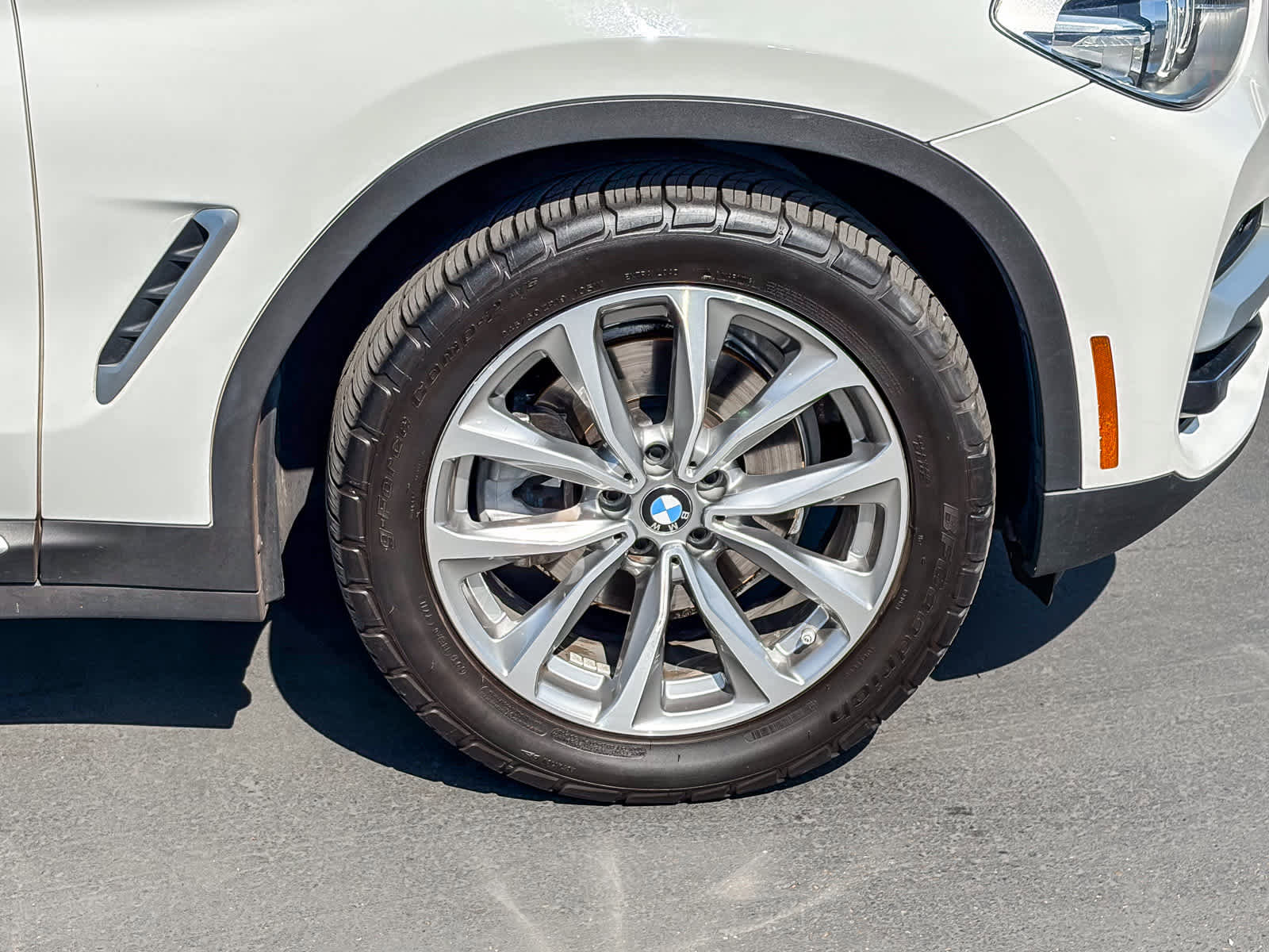Used 2019 BMW X3 sDrive30i w/ Premium Package image 9