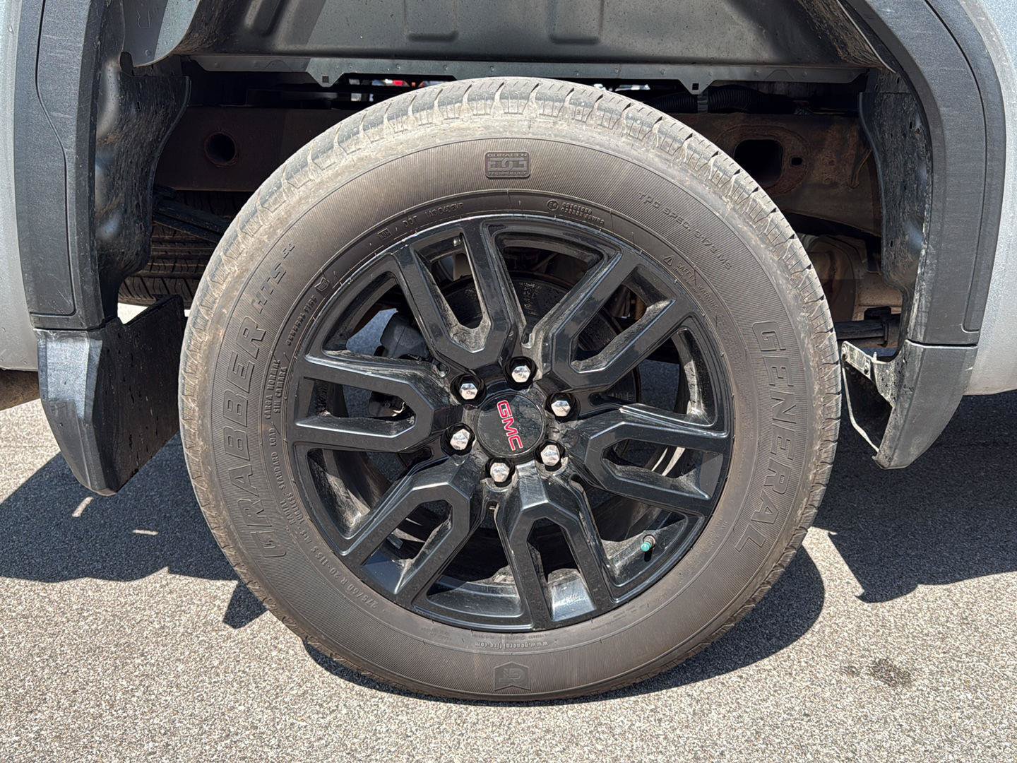 Used 2024 GMC Sierra 1500 Pro w/ Graphite Edition AWD/4WD image 15