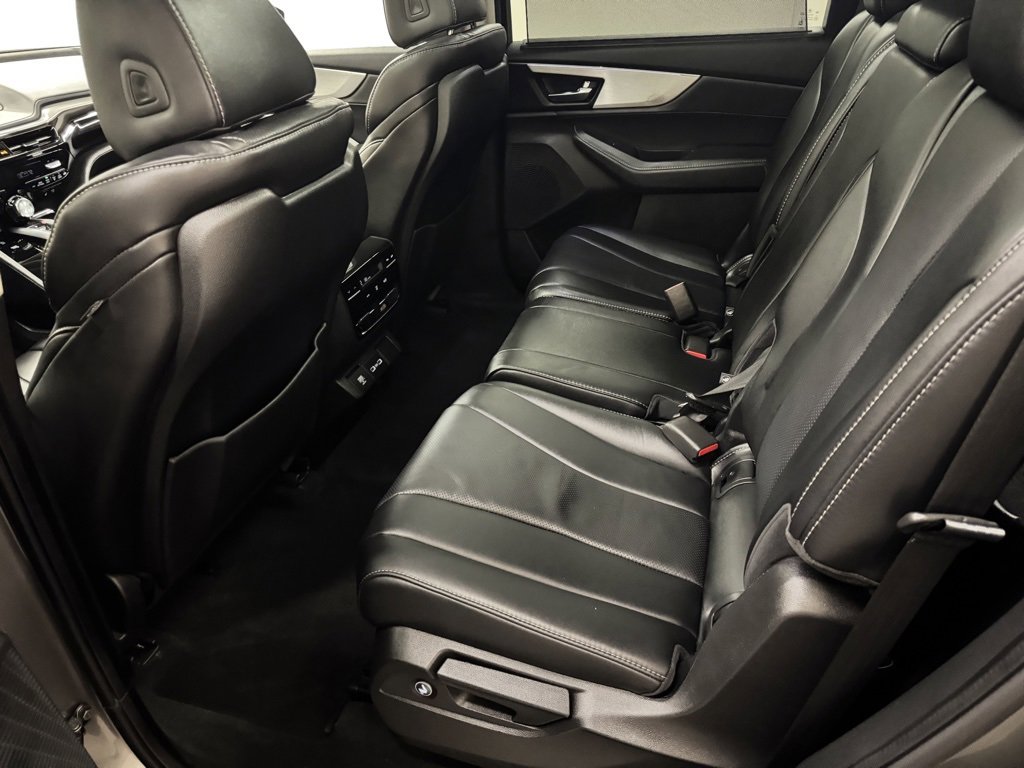 Used 2024 Acura MDX SH-AWD w/ Technology Package image 31