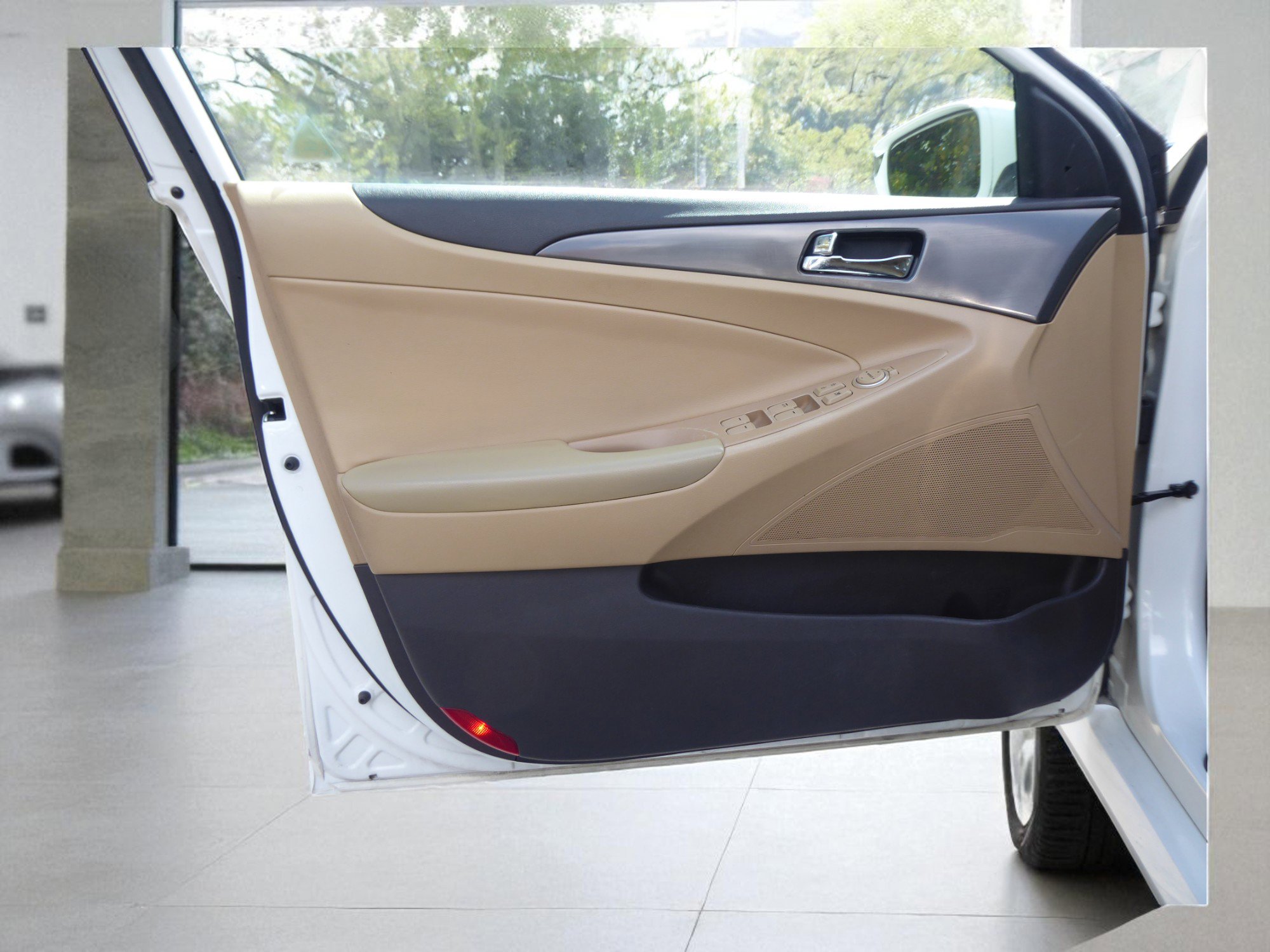 Used 2015 Hyundai Sonata Hybrid image 22