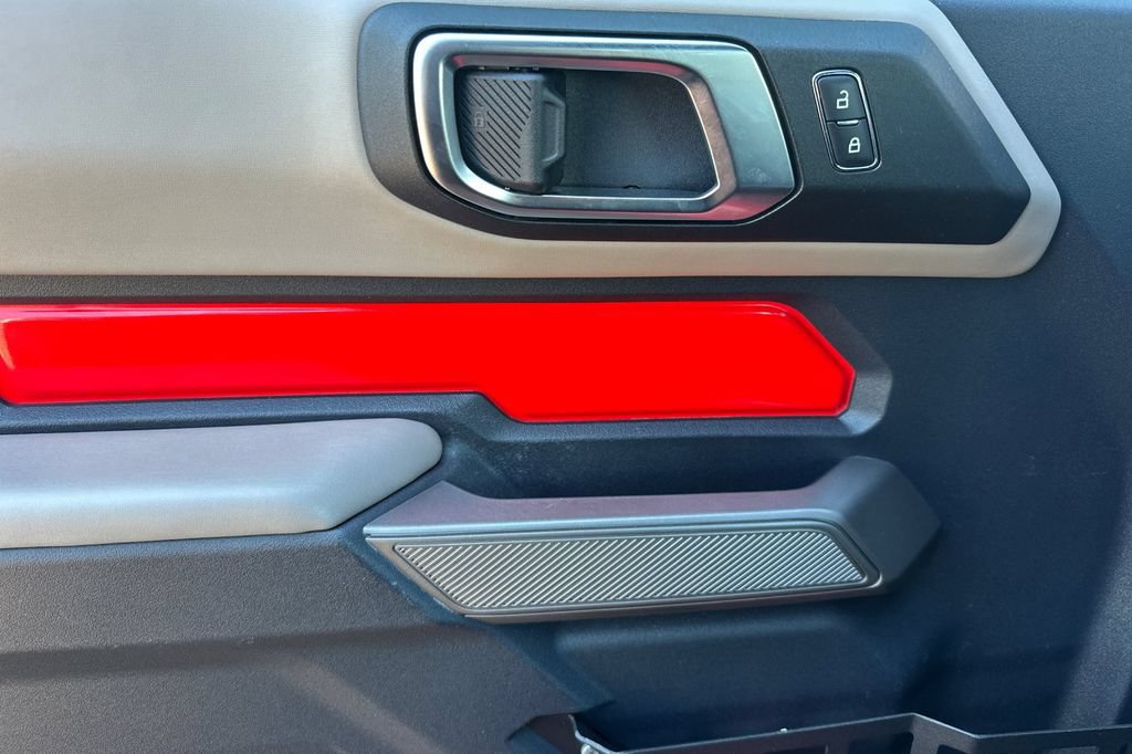 Used 2022 Ford Bronco Wildtrak AWD/4WD image 11