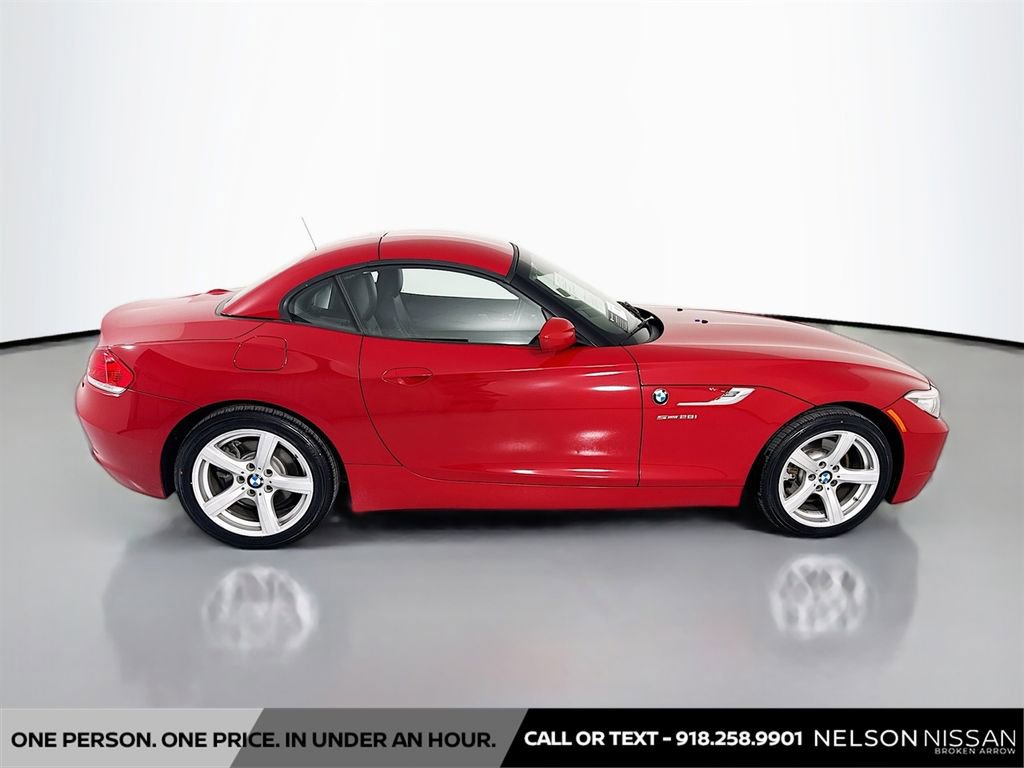 Used 2014 BMW Z4 sDrive28i image 4