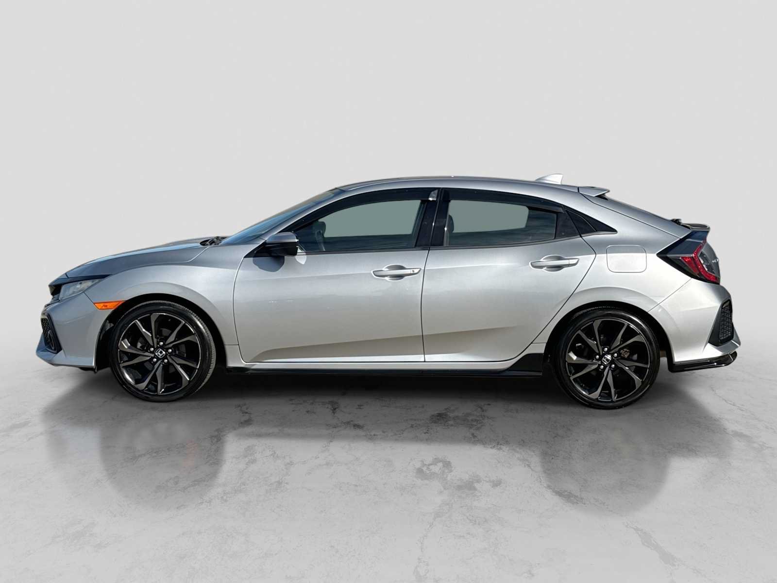 Used 2018 Honda Civic Sport image 3