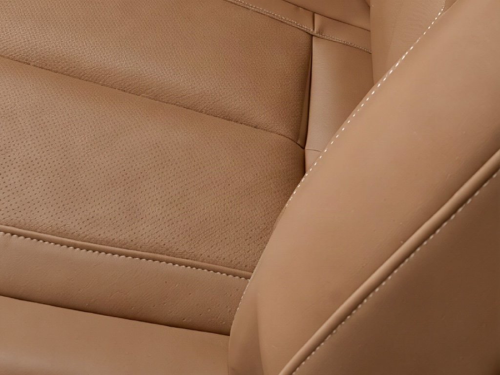 Used 2023 INFINITI QX60 Sensory w/ Cargo Package AWD/4WD image 28
