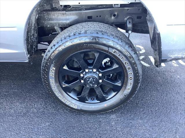 Certified 2024 RAM 2500 Big Horn w/ Night Edition AWD/4WD image 9