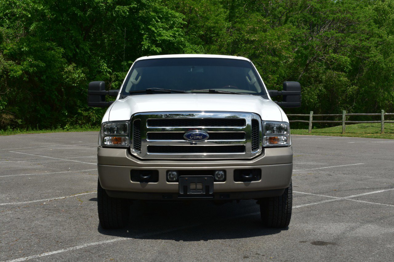 Used 2005 Ford Excursion Eddie Bauer image 8