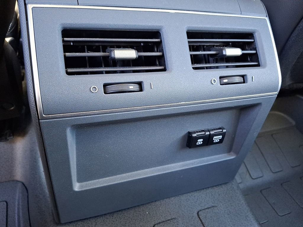 Used 2024 INEOS Grenadier image 11