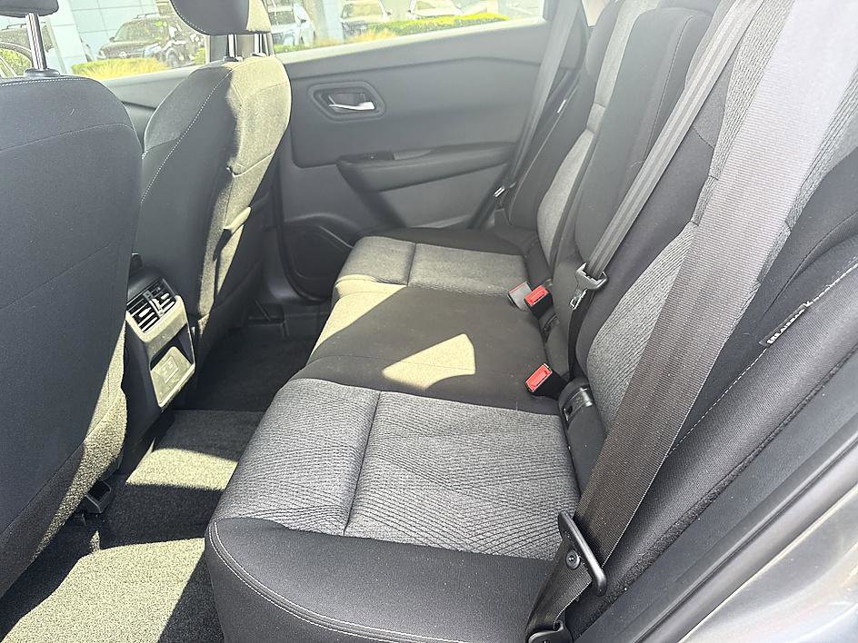 Certified 2026 Nissan Rogue SV w/ Cold Weather Package FWD image 21