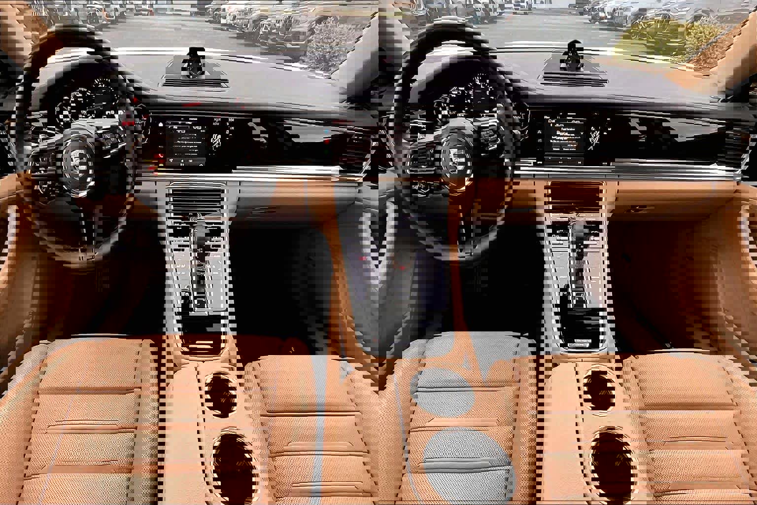 Used 2023 Porsche Panamera image 16