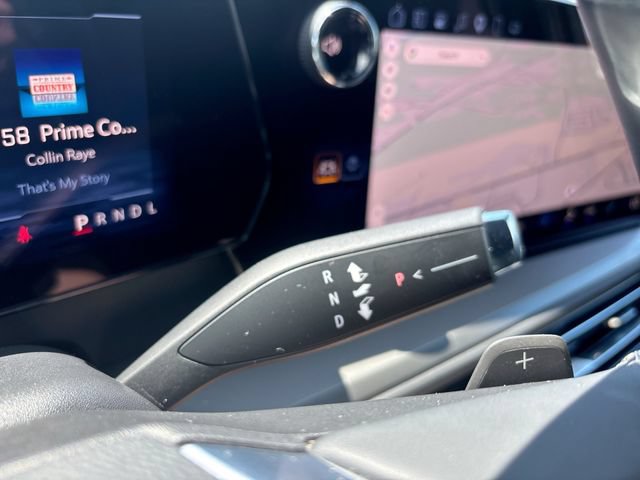 Used 2025 Chevrolet Traverse LT FWD image 20