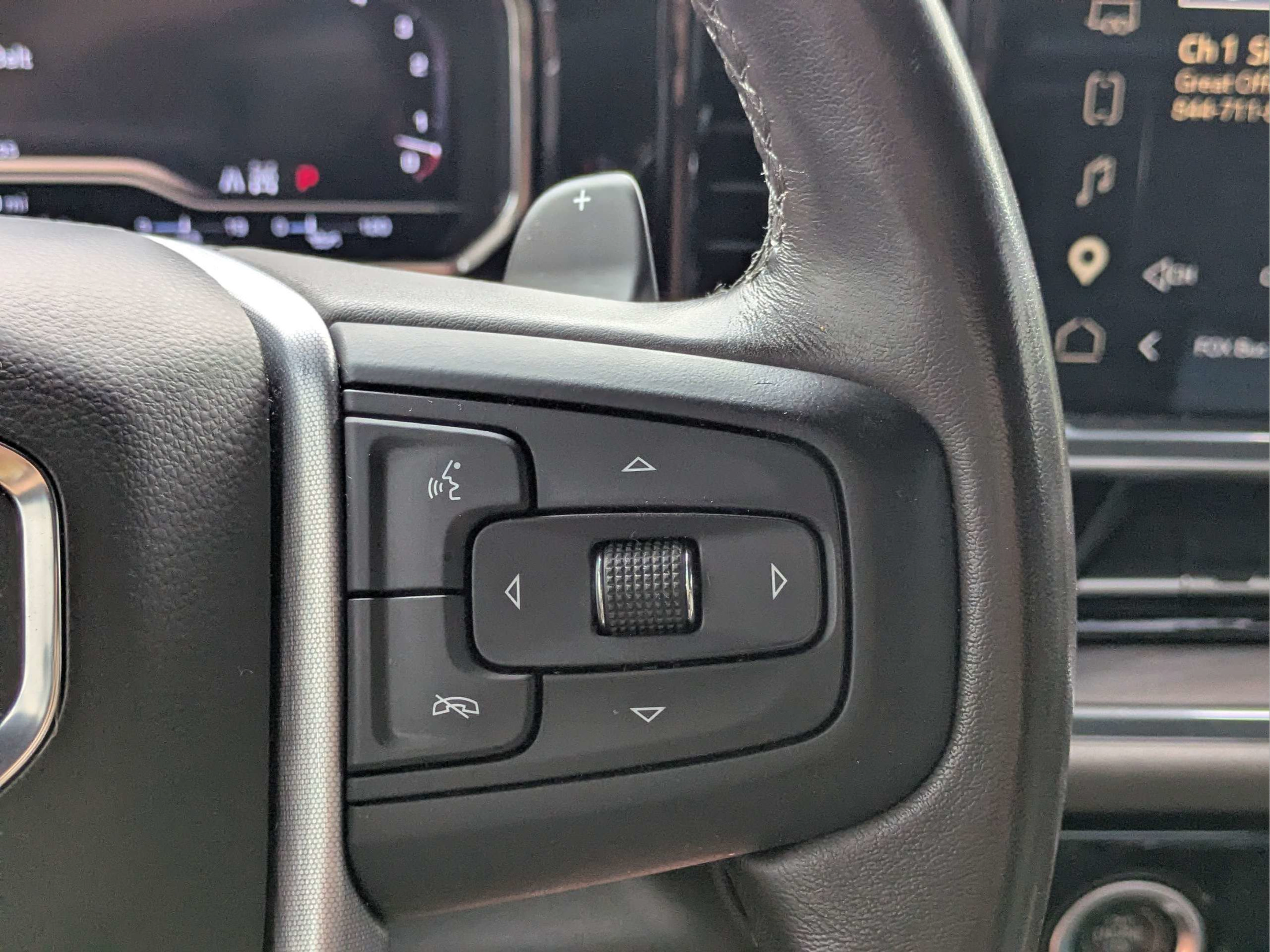 Used 2022 GMC Sierra 1500 SLT w/ SLT Convenience Package AWD/4WD image 25