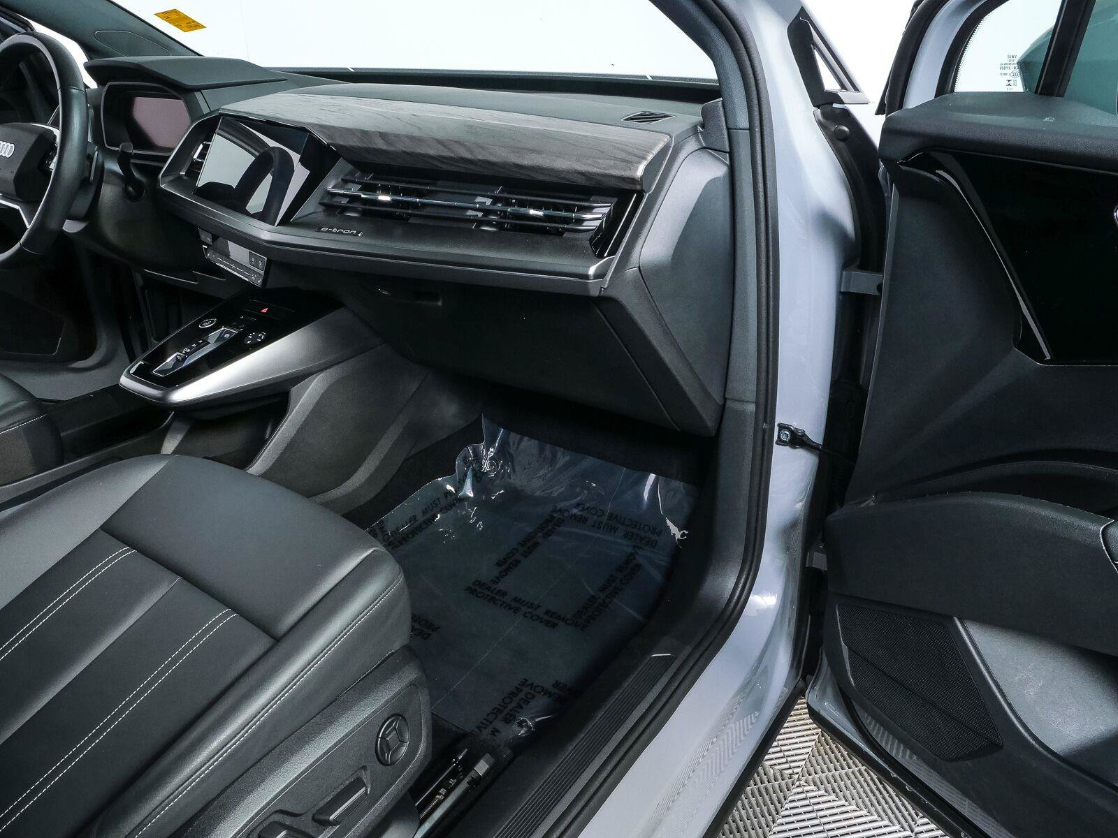 Used 2024 Audi Q4 e-tron Premium w/ Convenience Package RWD image 24