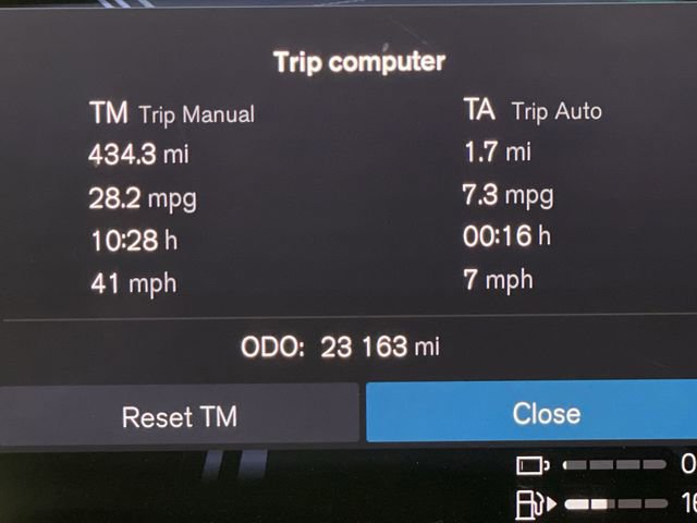 Used 2022 Volvo XC60 T8 Inscription w/ Advanced Package image 6