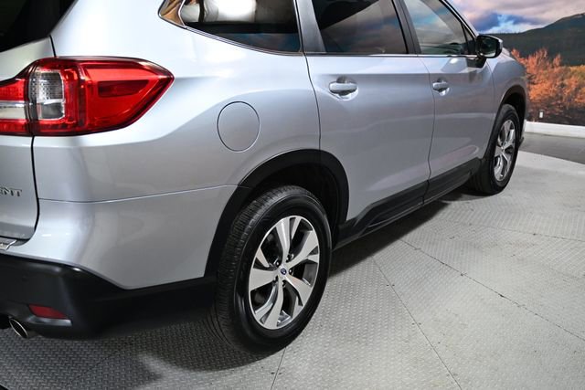 Used 2022 Subaru Ascent Premium w/ Convenience Package image 9