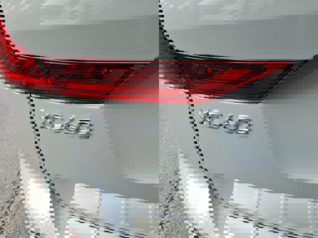 New 2026 Volvo XC60 B5 Plus w/ Protection Package Premier image 6