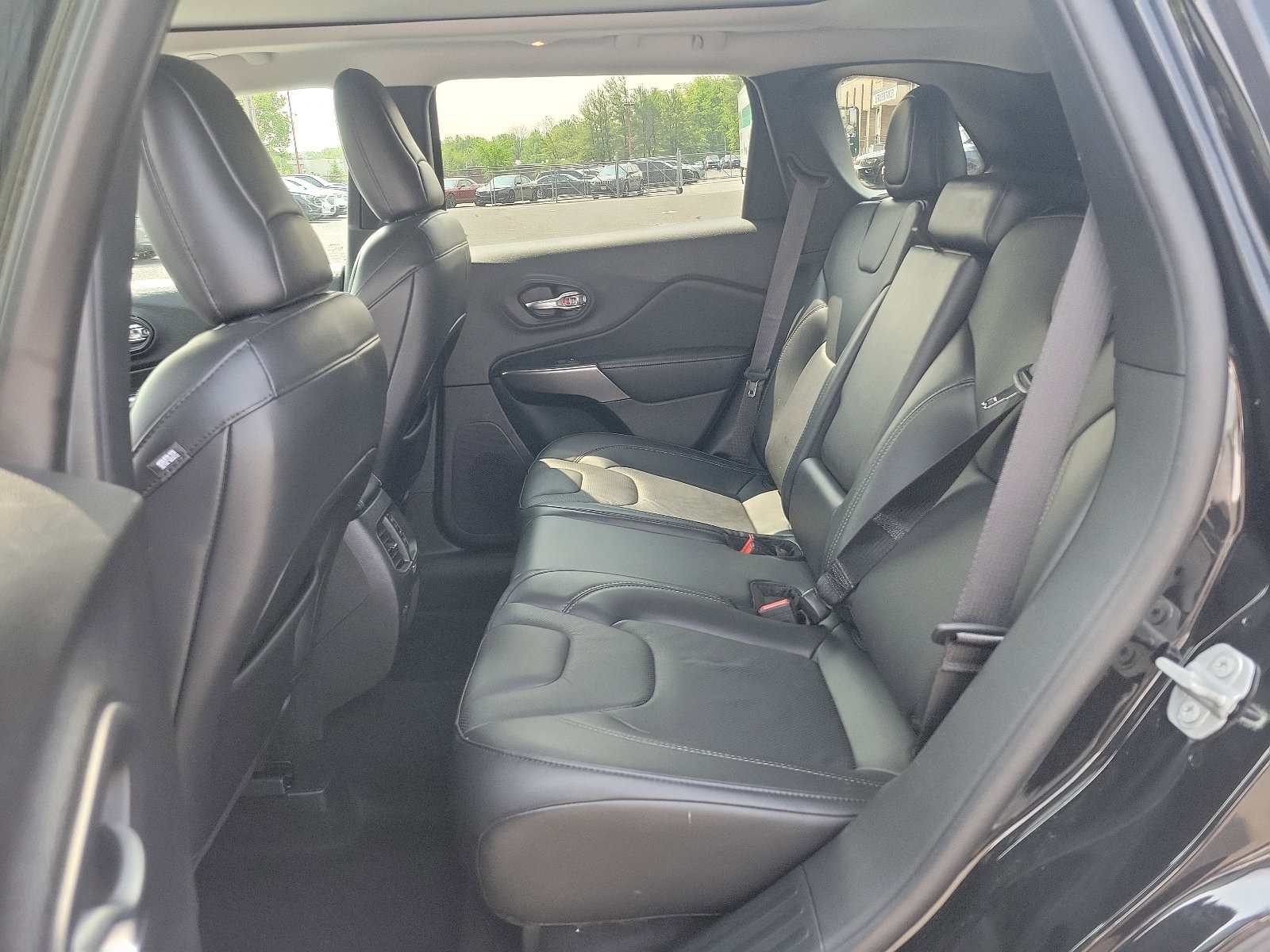 Certified 2020 Jeep Cherokee Limited image 10