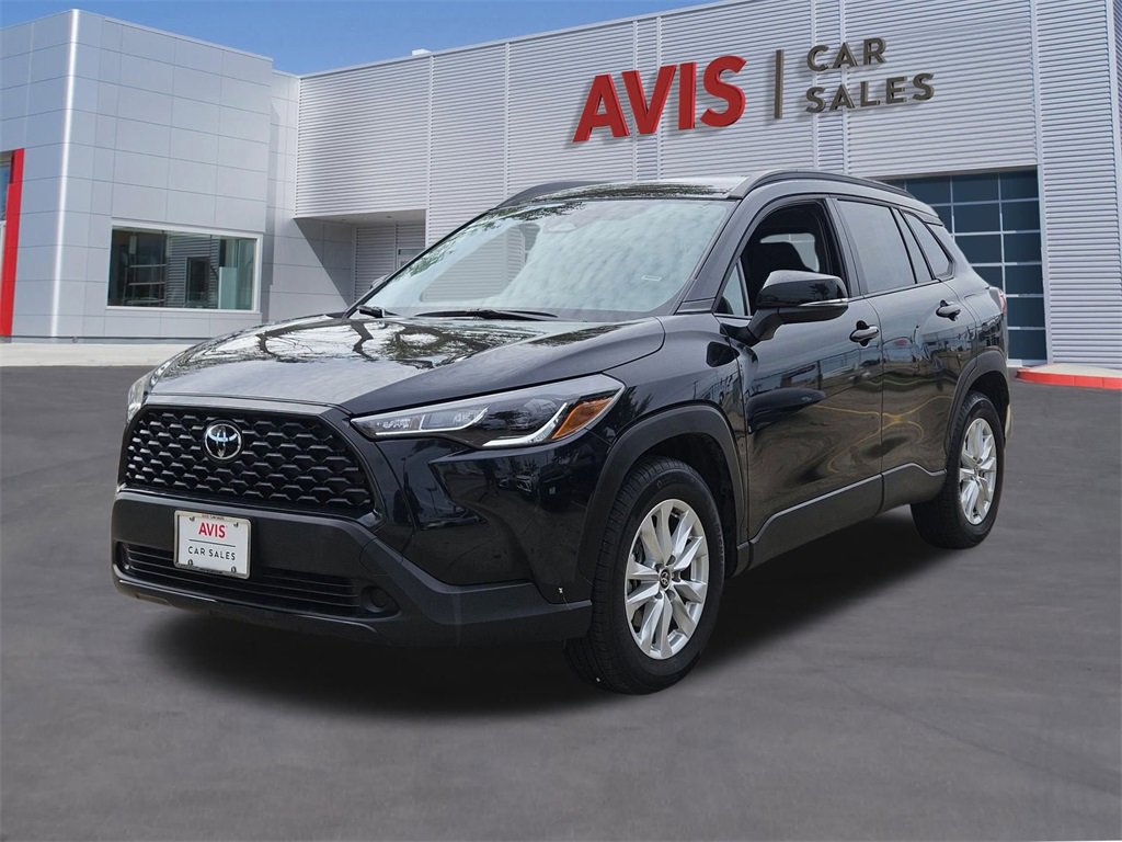 Used 2025 Toyota Corolla Cross LE