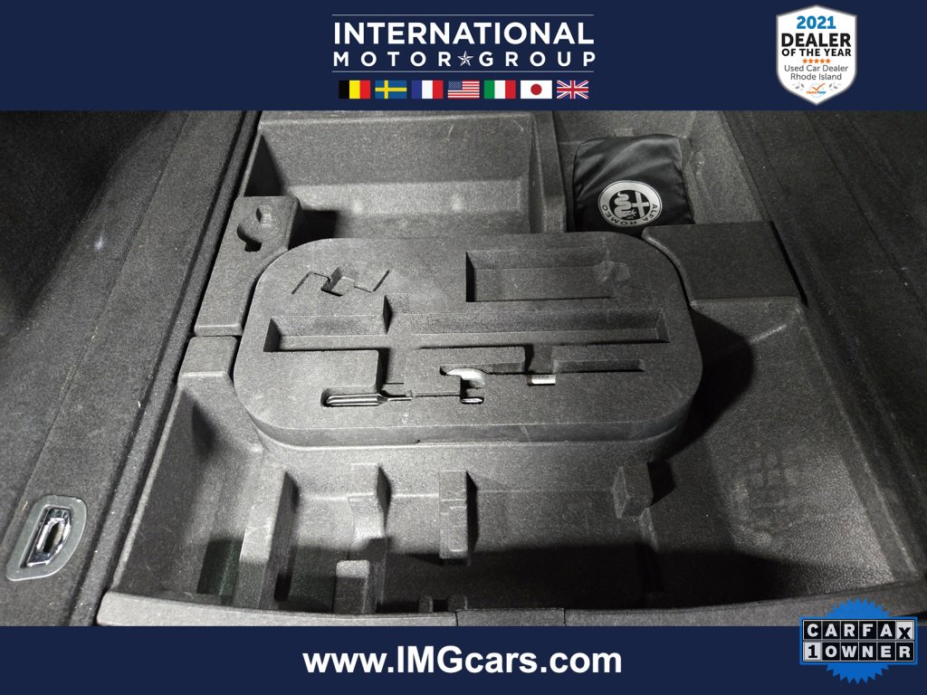 Used 2022 Alfa Romeo Stelvio Ti image 48