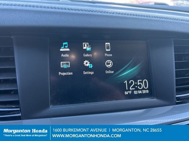 Used 2018 Buick Regal Preferred image 17