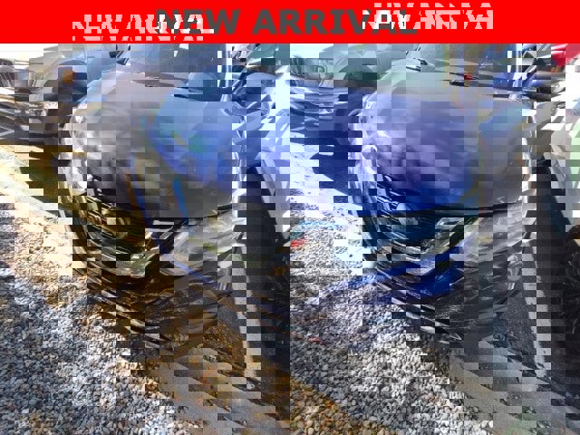 Used 2018 Nissan Rogue S image 2